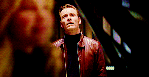 Michael fassbender mageneto glupglup
