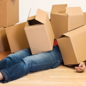 ¿He oído mudanza? ¡Corred, insensatos!