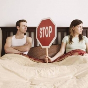 Dormir pegados no es dormir