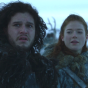 ¿Quién te pone la pierna encima Jon Snow?