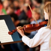 Aventuras y desventuras de una madre en el Festival de Fin de Curso