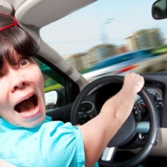 Aventuras y desventuras de una madre en el coche