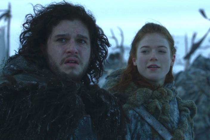 ¿Quién te pone la pierna encima Jon Snow?